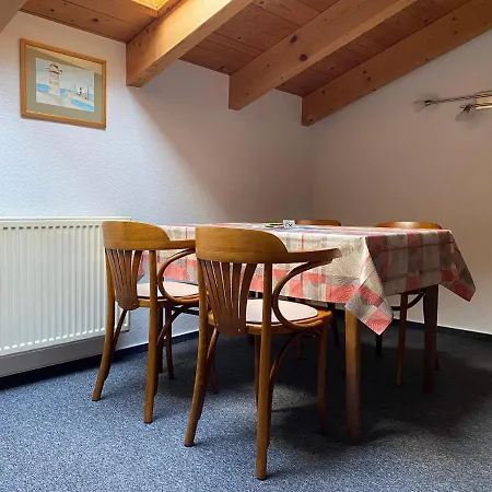 Haus Seewind Warnemuende Апартаменты *