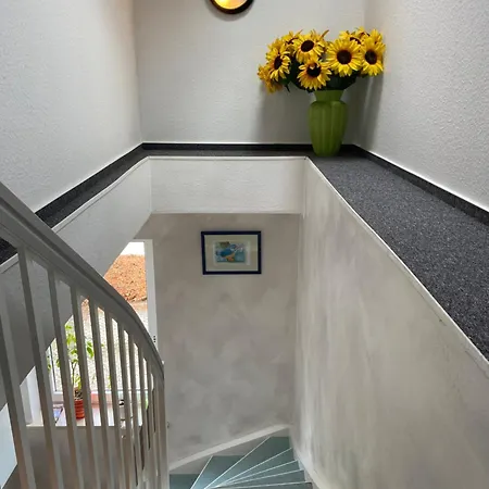 Апартаменты Haus Seewind Warnemuende Росток